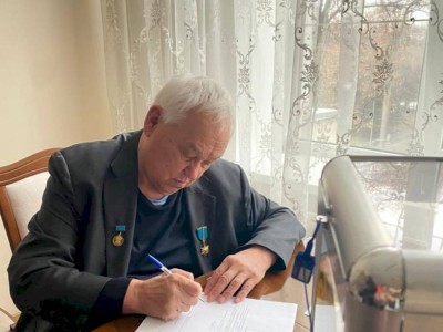 
                    Первый Премьер-министр Сергей Терещенко проголосовал на дому в Алматы
                