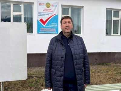 
                    Степан Теплюков проголосовал сегодня на выборах Президента РК
                