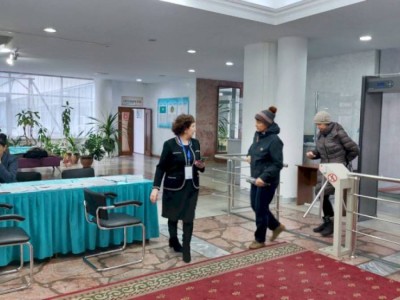 
                    Жители Алматы проявляют высокую активность на внеочередных выборах Президента Казахстана
                