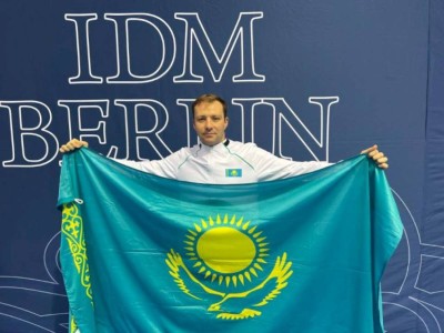 
                    Рекорд Азии установил карагандинский парапловец
                