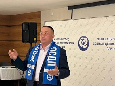 
                    Кандидат в Президенты от ОСДП Нурлан Ауесбаев активно ведет свою агиткампанию
                