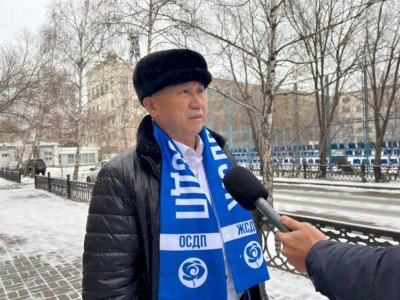 
                    Нурлан Ауесбаев встретился с жителями столичного общежития
                