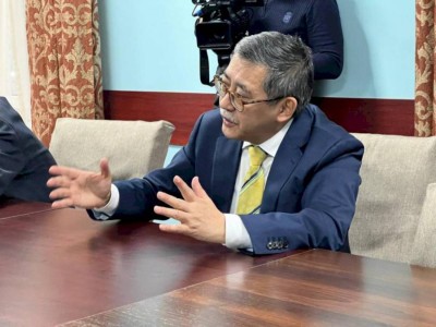 
                    Мейрам Қажыкен встретился с избирателями в Актау
                