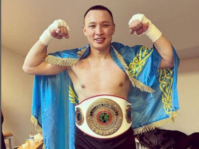 
                    Казахстанский тяжеловес победил соперника нокаутом и стал чемпионом Азии
                