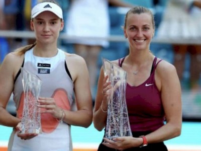 
                    Елена Рыбакина уступила чешской теннисистке в финале Miami Open
                