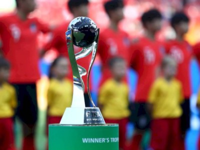 
                    Индонезия не сможет принять ЧМ по футболу среди юношей U20 в 2023 году
                