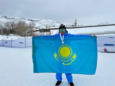 
                    Казахстанец Ербол Хамитов выиграл «серебро» финального этапа Кубка мира по парабиатлону
                