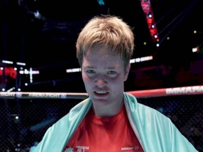 
                    Казахстанка стала чемпионкой мира по ММА
                