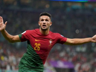 
                    В 1/4ЧМ в Катаре вышли Марокко и Португалия
                