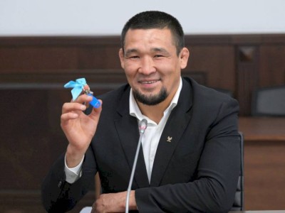 
                    Олимпиада в Лондоне: бронзовый призер получил квартиру
                
