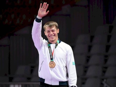 
                    Золото чемпионата мира по джиу-джитсу выиграл казахстанец
                