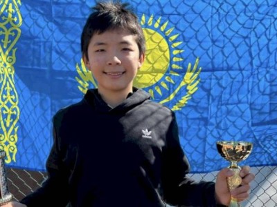 
                    Юный казахстанский теннисист выиграл пятый титул турнира серии Tennis Europe
                