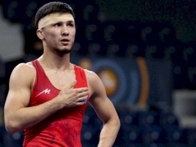 
                    Казахстанский борец Ернар Фидахметов завоевал золотую медаль международного турнира
                