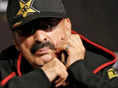 
                    Легендарный тренер из Мексики дал прогноз на бой Головкина с «Канело»
                