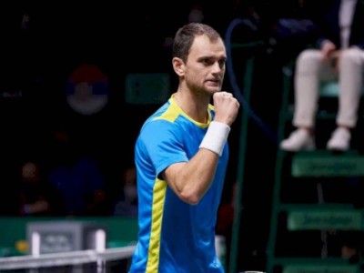 
                    Александр Недовесов вышел в финал турнира Delray Beach Open
                