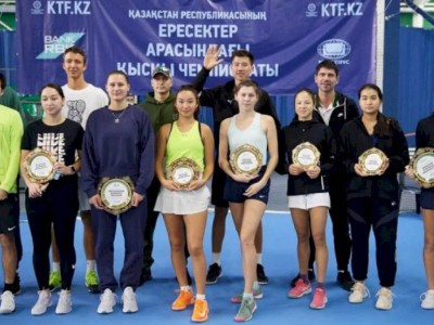 
                    Жибек Куламбаева стала абсолютной чемпионкой Казахстана по теннису среди женщин
                
