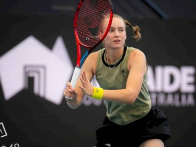 
                    Теннисистка Елена Рыбакина стартовала с победы на турнире серии WTA
                