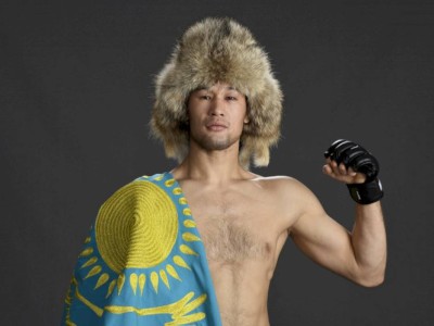 
                    Шавкат Рахмонов выиграл второй бой в UFC
                