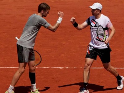 
                    Казахстанские теннисисты проиграли французам в финале Roland Garros
                