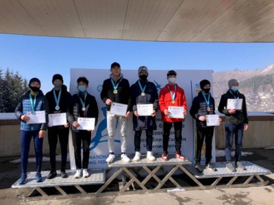 
                    Юниоры из Алматы одержали победу на республиканском чемпионате по конькобежному спорту
                