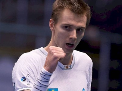 
                    Казахстанский теннисист вышел в полуфинал ATP 250 в Сингапуре
                