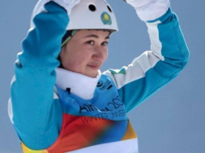 
                    Золотая акробатика
                