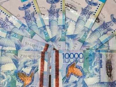 
                    Глава Нацбанка РК прокомментировал слухи о девальвации тенге после выборов
                