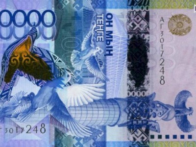 
                    Сколько банки приняли заявлений на компенсацию по тенговым депозитам
                