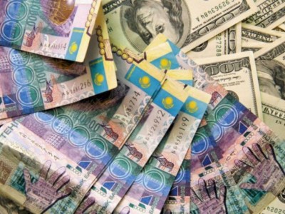 
                    В Казахстане резко упал курс доллара
                