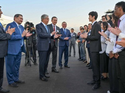 
                    Токаев рассказал, в каких молодых людях нуждается страна
                