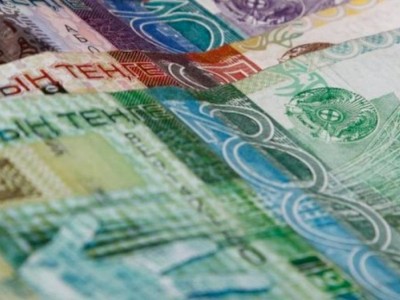 
                    Бессрочный обмен банкнот образца 2006 года ввели в Казахстане
                