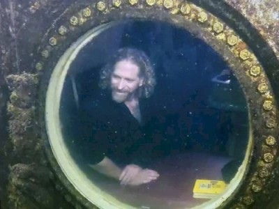 
                    Ученый из США побил мировой рекорд по продолжительности пребывания под водой
                