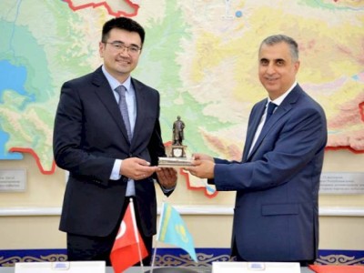 
                    КазНПУ им. Абая укрепляет сотрудничество с вузами Турции
                