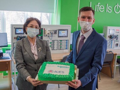 
                    Взаимовыгодное сотрудничество
                