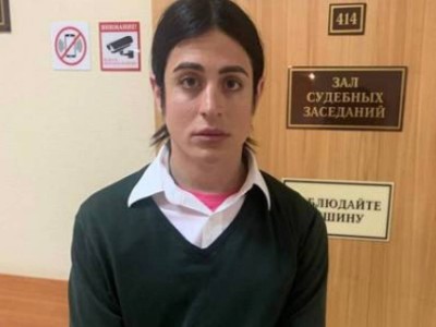 
                    В Москве задержан блогер-трансгендер Хилми Фокс
                