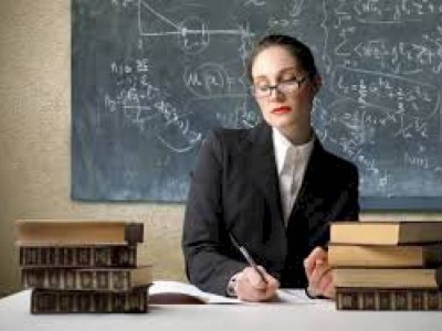 
                    Преподавателей вузов освободили от бумажной волокиты
                