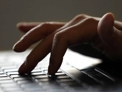 
                    «Если я скажу, что я люблю Израиль, то меня будут каждый год выбирать лучшим футболистом мира»: говорил ли так Криштиану Роналду?
                
