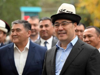
                    Президенту Садыру Жапарову доверяют 80% кыргызстанцев – опрос
                