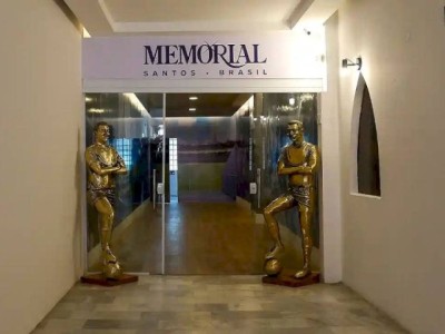 
                    В Бразилии открылся мавзолей Пеле
                