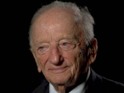 
                    В США в возрасте 103 лет скончался последний прокурор Нюрнбергского процесса
                