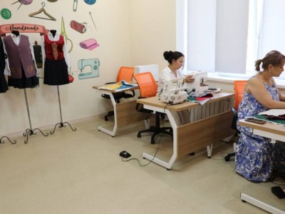 
                    Жетысуский район Алматы усиливает социальную поддержку 
                
