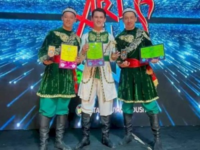
                    Казахстанский военный завоевал супер-гран-при на конкурсе Art Silk Way в Ташкенте
                
