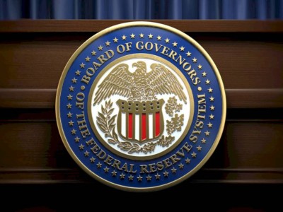 
                    ФРС США повысила базовую процентную ставку на 25 базисных пунктов
                