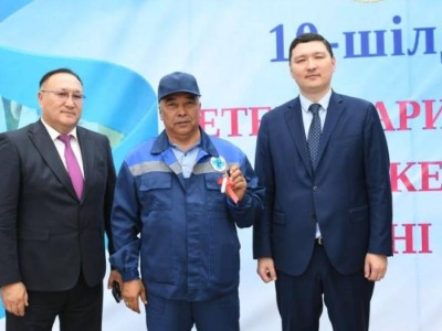 
                    В Конаеве чествовали ветеринарных работников
                