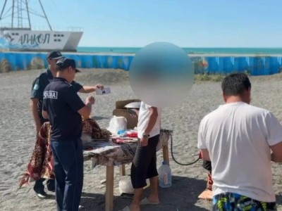 
                    Полицейские провели рейд на побережье Алаколя
                
