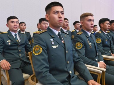 
                    Токаев объявил амнистию в честь 30-летия Конституции
                