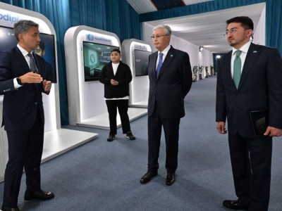 
                    Президент Токаев ознакомился с отечественными AI проектами
                