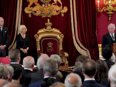 
                    В Великобритании в честь коронации Карла III планируются три дня торжеств
                