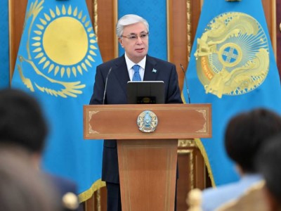 
                    Токаев выступил на церемонии награждения работников культуры и искусства
                