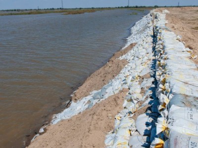 
                    Паводки: в Атыраускую область прибывает вода
                